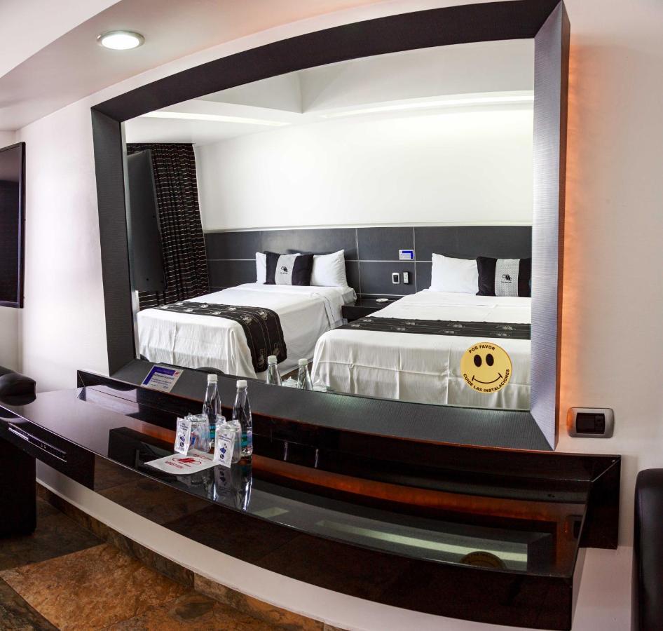 Hotel Ibiza Plaza Città del Messico Esterno foto